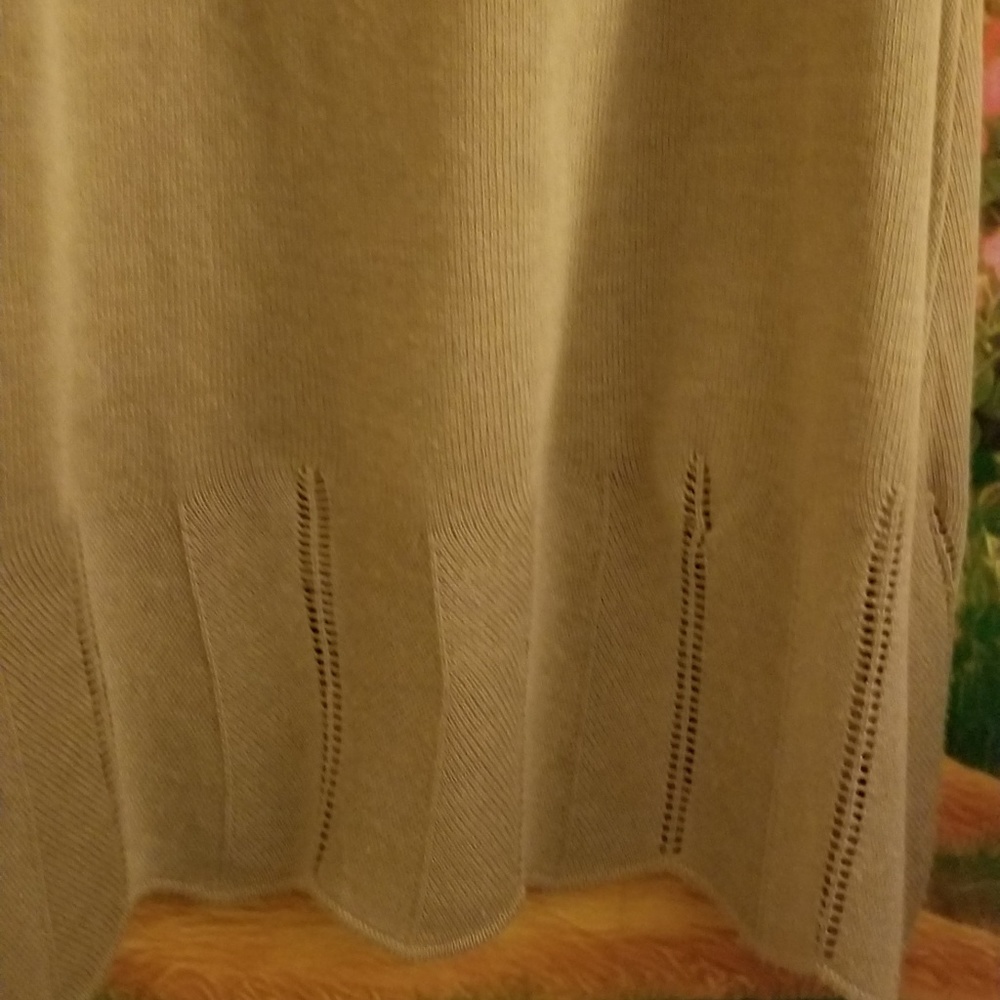 Rampage Scoop Neck  Top - Picture 3 of 6